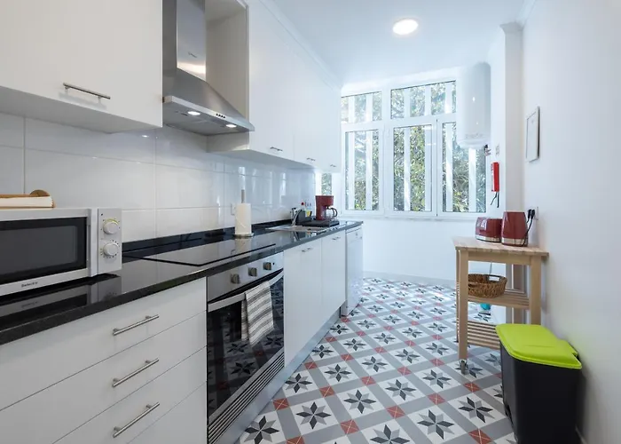 Casa Do Largo - Cozy Apartment In The City Center & With Ac