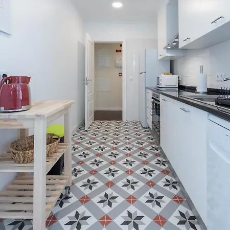 Casa Do Largo - Cozy Apartment In The City Center & With Ac Lisbon Exterior photo
